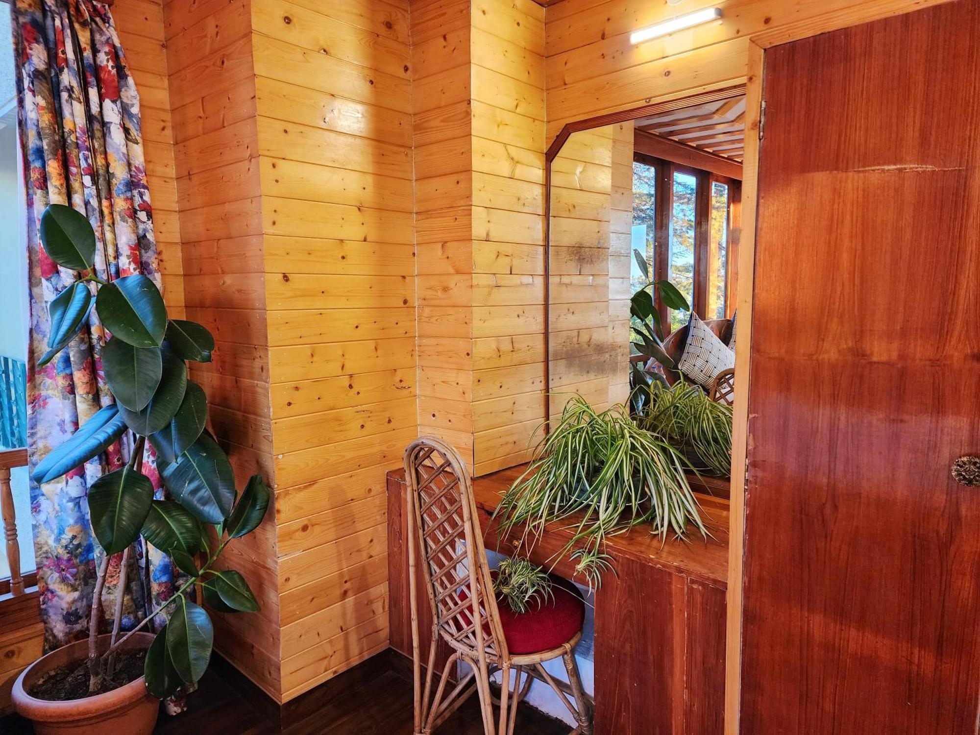 Hotel Pineview Shimla Exterior photo