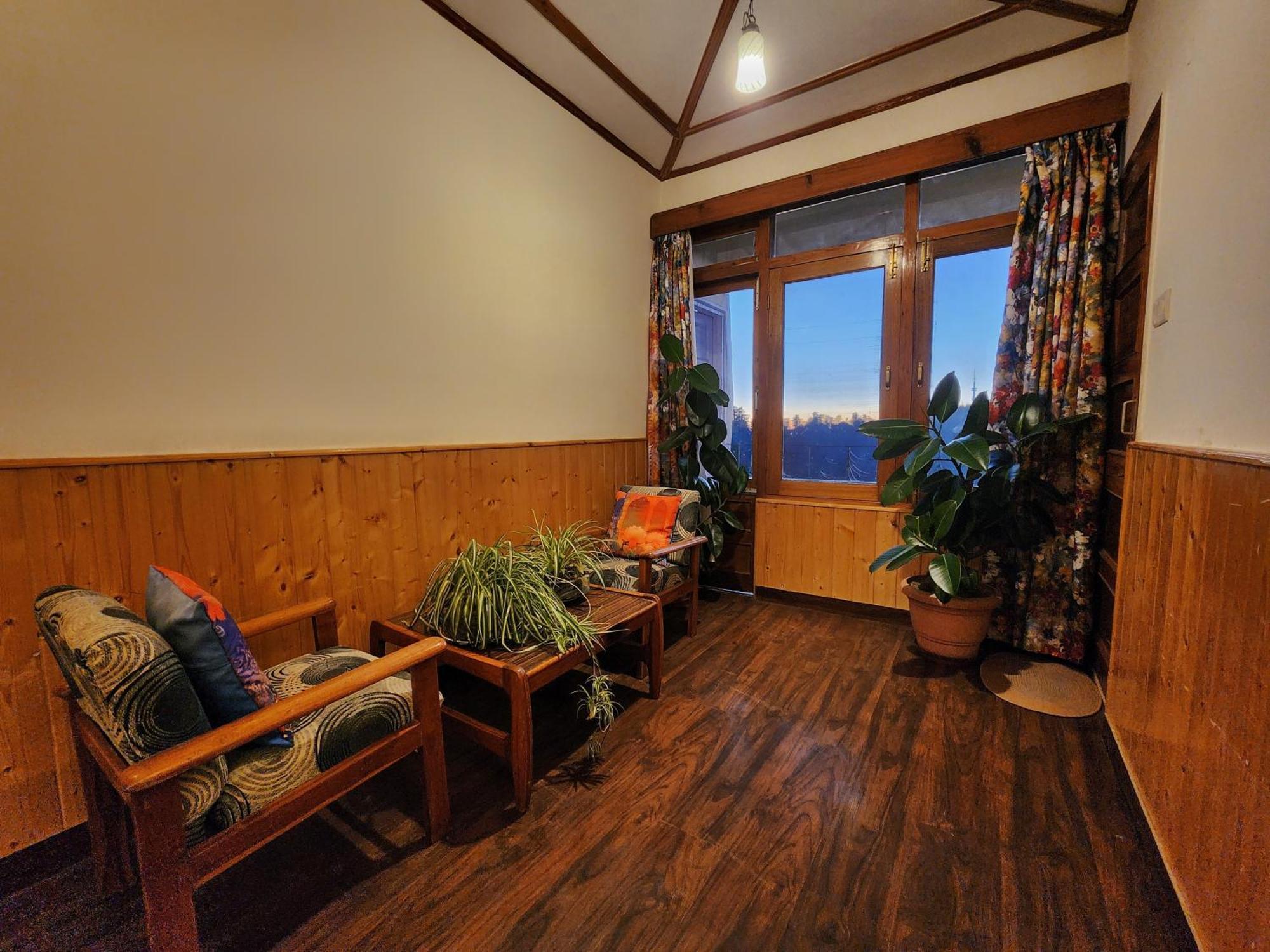 Hotel Pineview Shimla Exterior photo