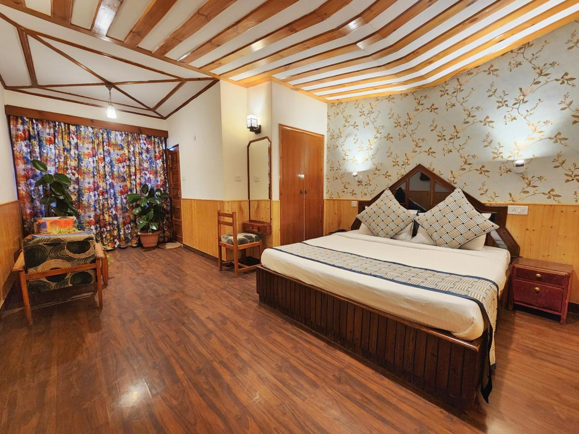 Hotel Pineview Shimla Exterior photo